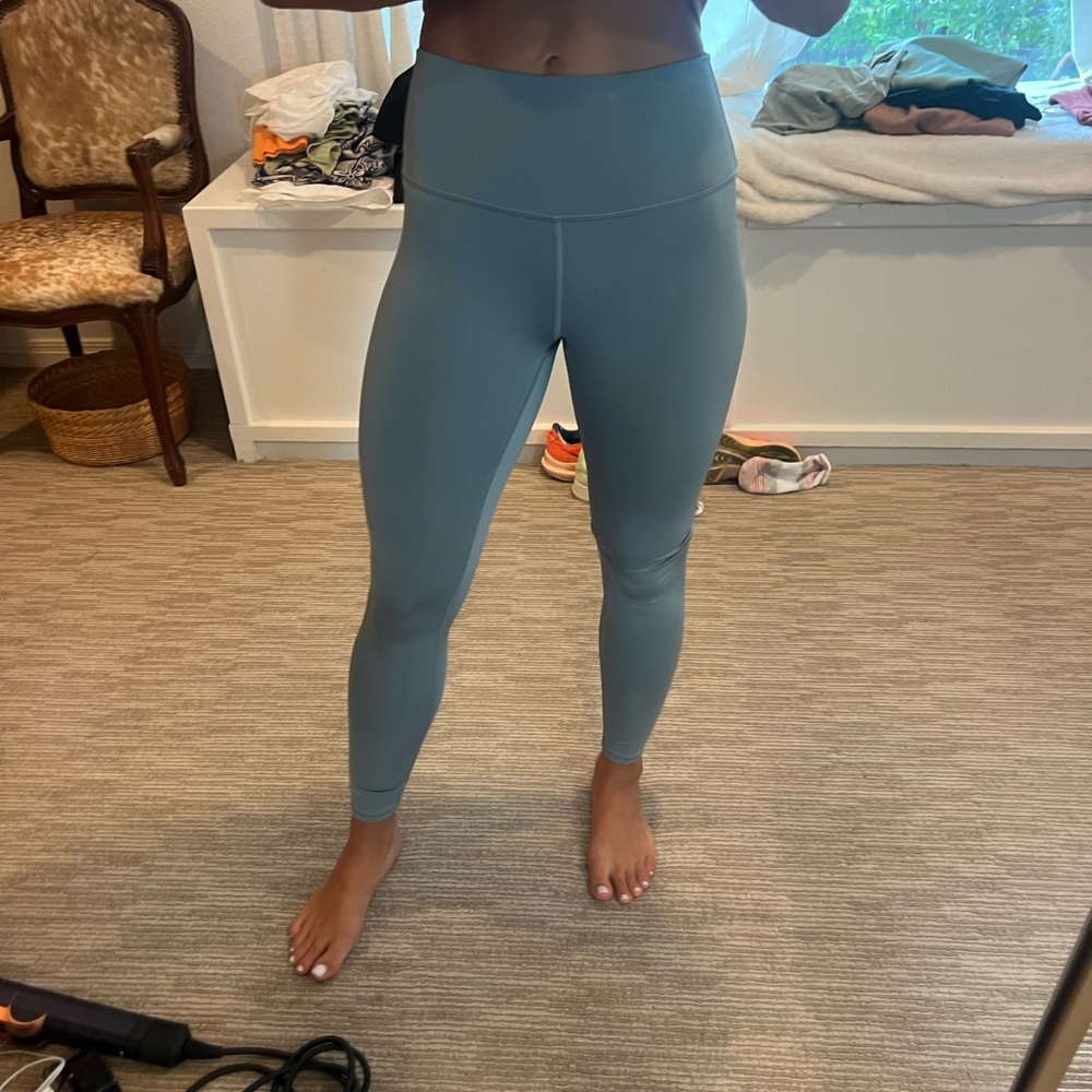 alo blue leggings!! Size small